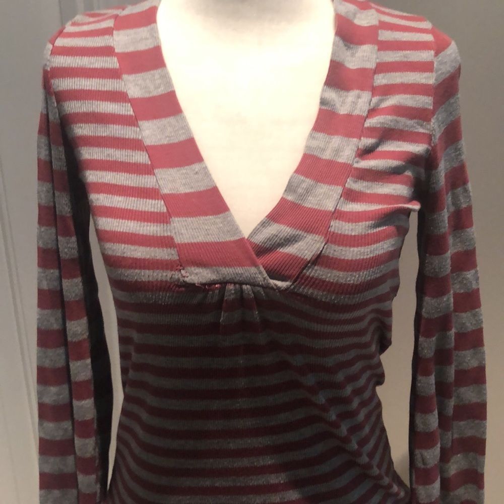 Ella Moss Striped V-Neck Long Sleeve Top Red Gray Size S